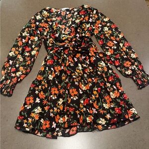Double Chic Floral Long Sleeve Dress Sz: M